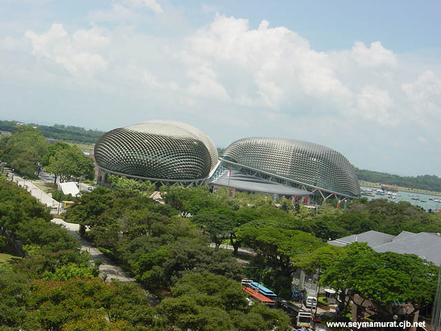esplanade.jpg